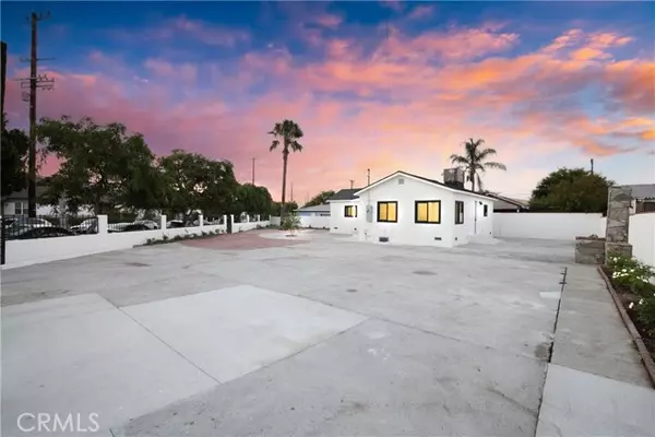Sun Valley (los Angeles), CA 91352,7965 De Garmo Avenue