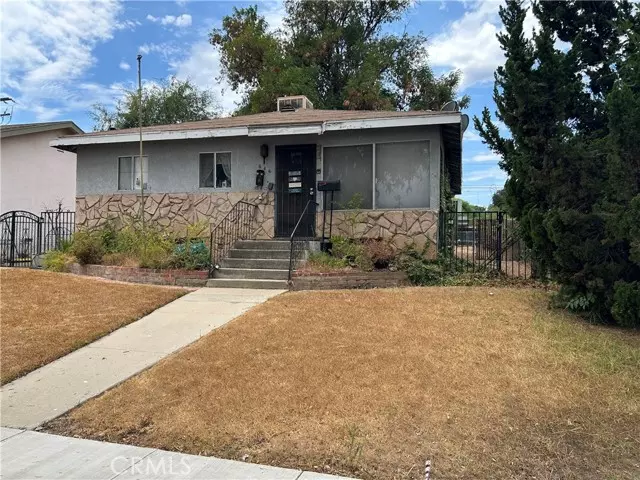 Corona, CA 92879,946 Cedar Street
