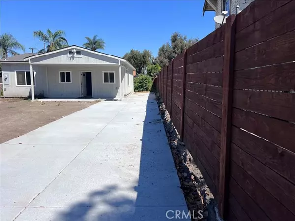 Santa Ana, CA 92703,1727 SANTA ANA Boulevard