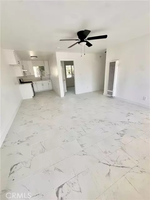 Los Angeles, CA 90011,4172 Dorsey Street