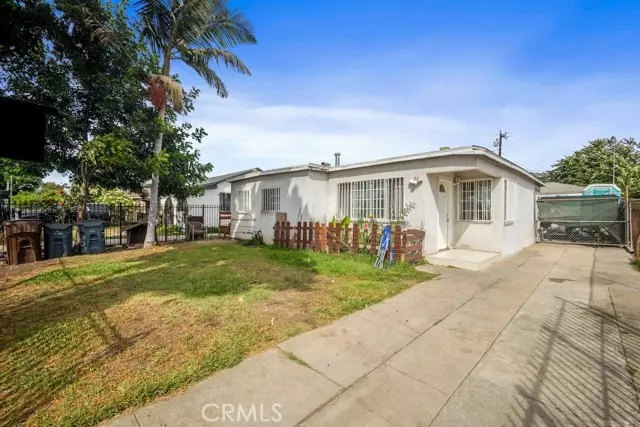 Compton, CA 90221,116 N Holly Avenue