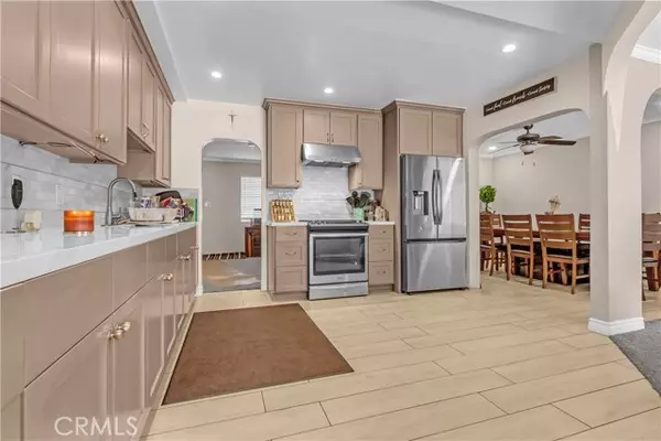 Bellflower, CA 90706,9564 Rosecrans Avenue