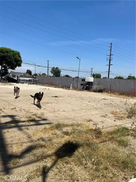 Compton, CA 90220,1498 W Compton