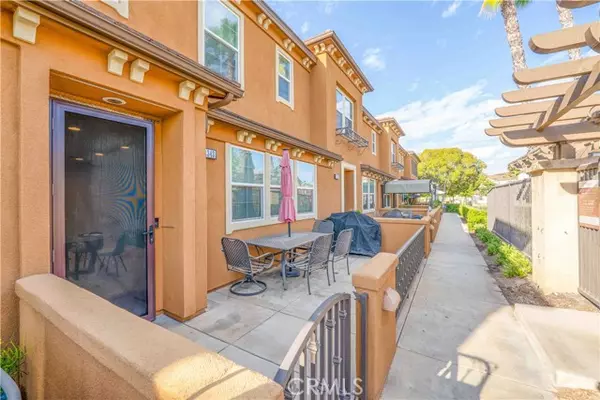 Santa Fe Springs, CA 90670,12343 Azaleas