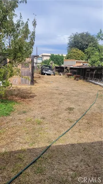 Montebello, CA 90640,816 W Mines