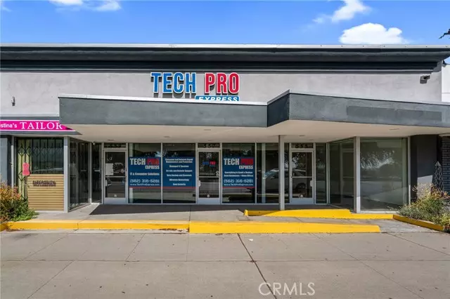 La Habra, CA 90631,555 W Whittier Boulevard