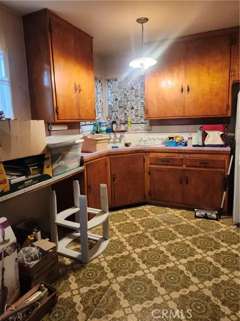 South Gate, CA 90280,10307 Alexander