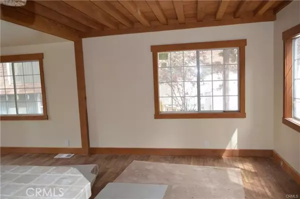 Twin Peaks, CA 92391,590 Rose Lane