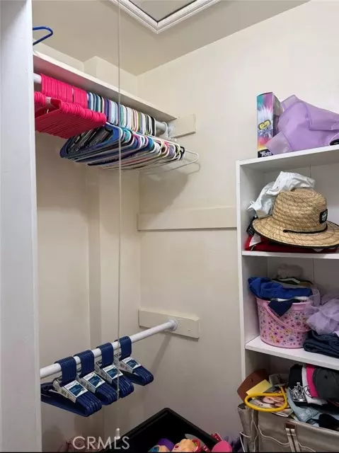 Los Angeles, CA 90022,532 Keenan