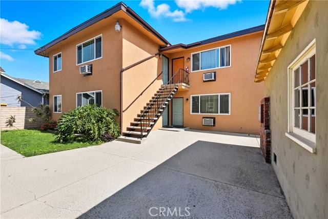 782 Lewis, Pomona, CA 91768