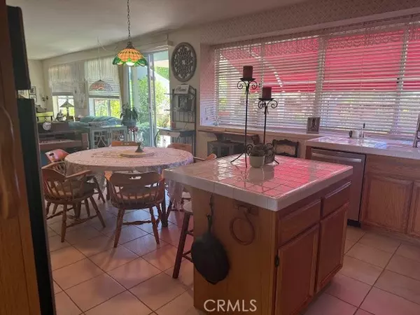Oceanside, CA 92057,5174 Avenida De La Plata