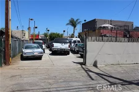 East Los Angeles, CA 90022,1227 S Atlantic Blvd