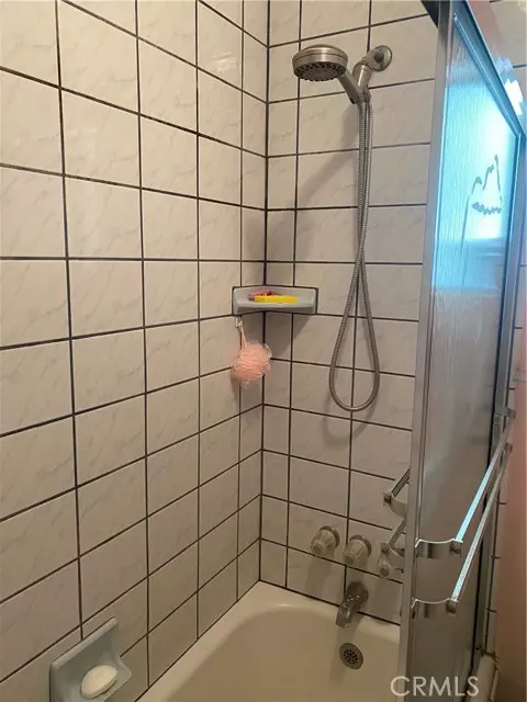 Los Angeles, CA 90032,4534 Amber Place