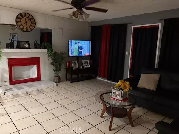 Palmdale, CA 93550,38226 Carolside