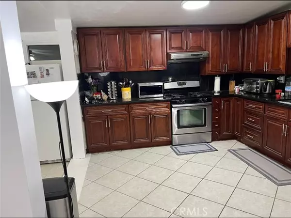 Victorville, CA 92395,16593 Forrest