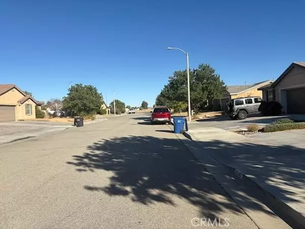 Lancaster, CA 93535,3339 James