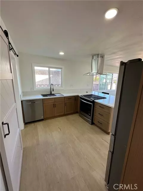 Lakewood, CA 90715,12523 Lemming