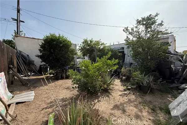 Azusa, CA 91702,739 W 5th