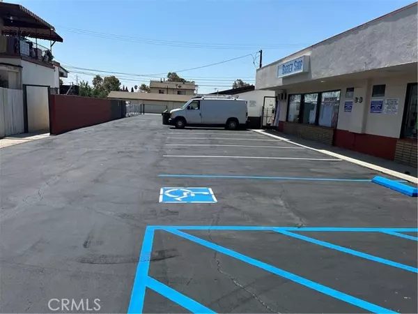 Bell Gardens, CA 90201,6032 Florence Avenue