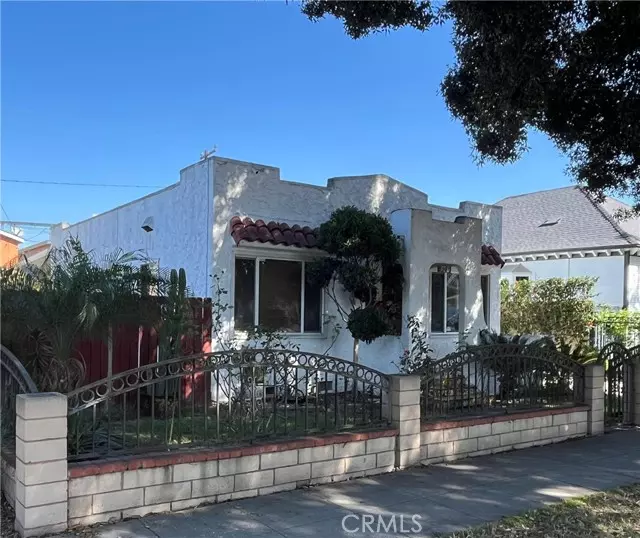 Long Beach, CA 90805,305 E 52nd Street