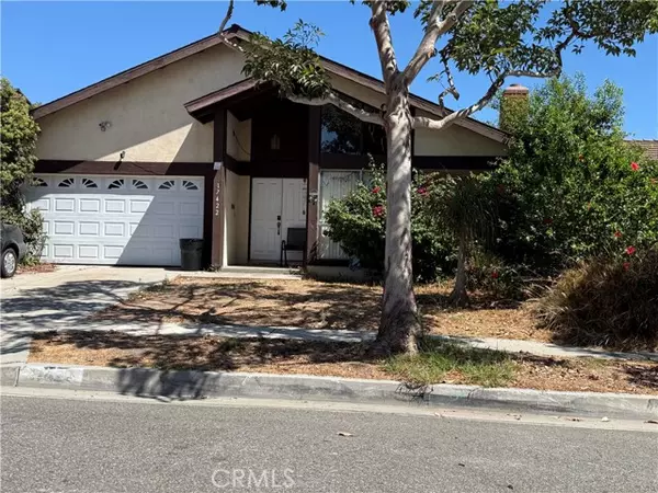 Cerritos, CA 90703,17422 Vierra