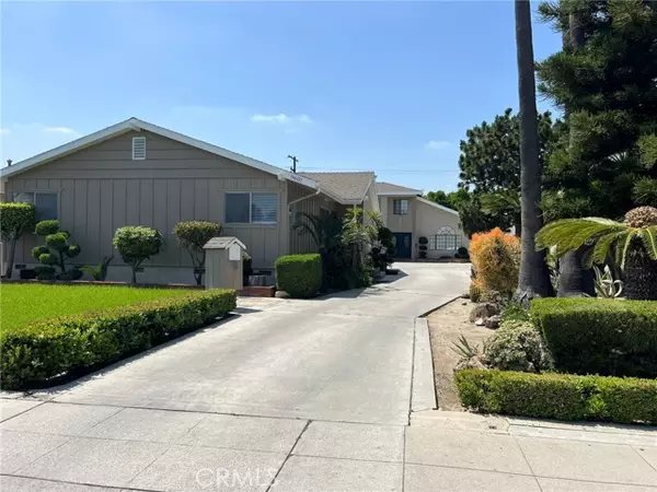 9601 San Juan Avenue, South Gate, CA 90280