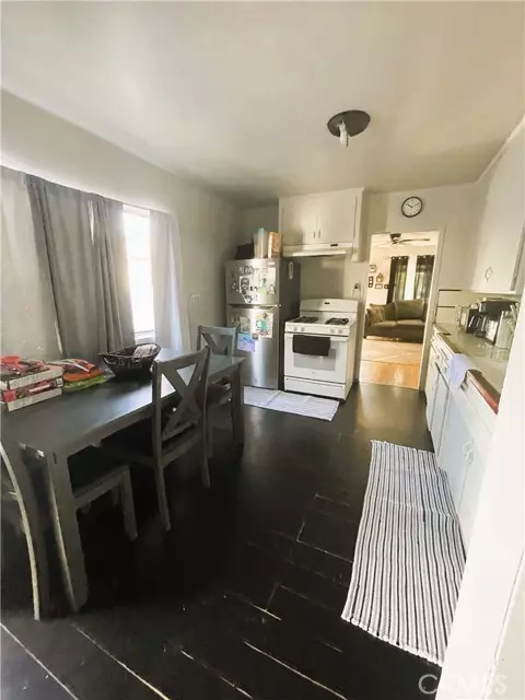 Pico Rivera, CA 90660,9603 Homebrook