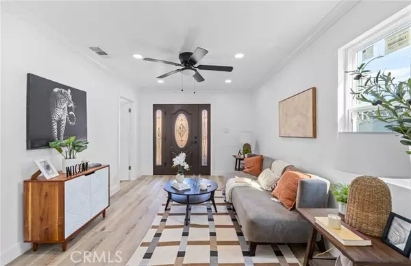 Los Angeles, CA 90003,426 W 63rd Place