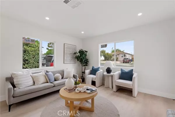 Hawthorne, CA 90250,5004 W 138th