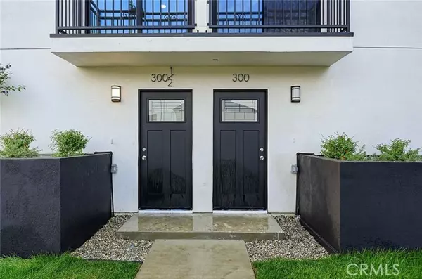 Los Angeles, CA 90011,300 E 25th