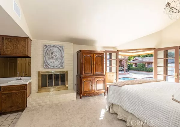 9679 La Alba, Whittier, CA 90603