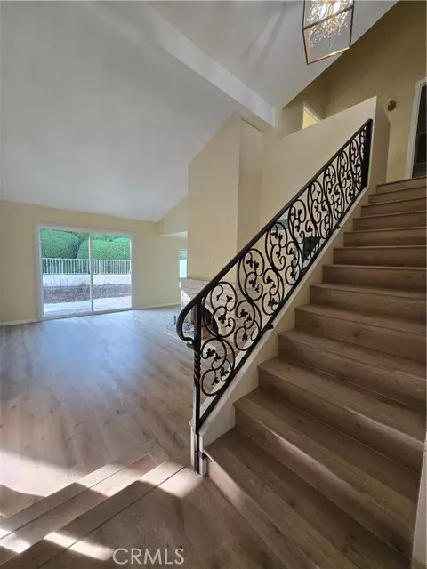 Fullerton, CA 92833,919 Creekside