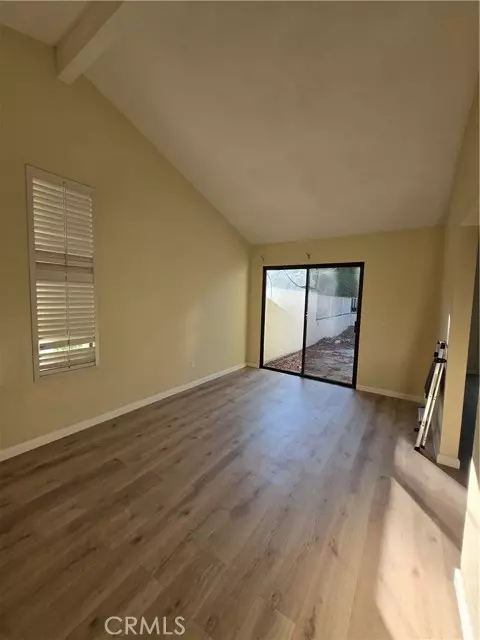 Fullerton, CA 92833,919 Creekside