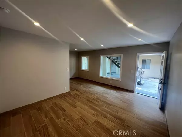 Van Nuys (los Angeles), CA 91405,13425 Vanowen #1