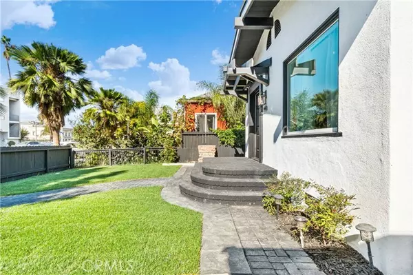 Long Beach, CA 90813,1148 Locust Avenue