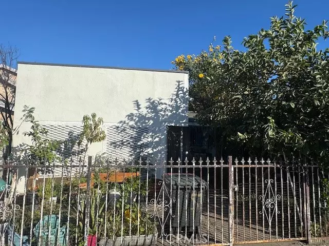 Huntington Park, CA 90255,6208 Santa Fe