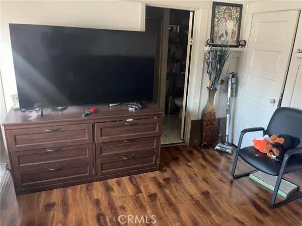 Los Angeles, CA 90011,317 E 36th Street