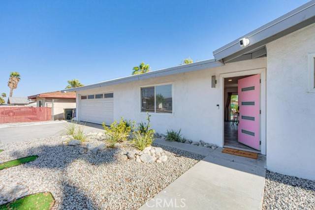 431 W Avenida Cerca, Palm Springs, CA 92262