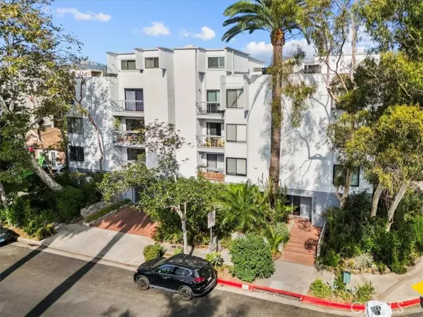 West Hollywood, CA 90046,7505 Hampton Avenue #4