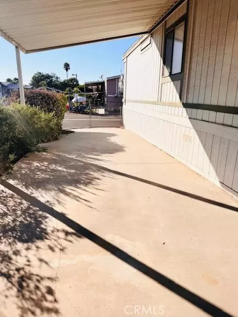 Fontana, CA 92335,8191 Calabash #38