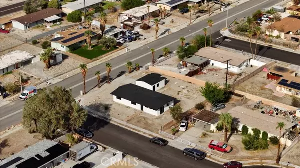 Palm Springs, CA 92262,717 W Gateway