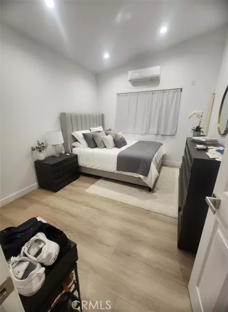 Bell Gardens, CA 90201,6836 Colmar #1/4