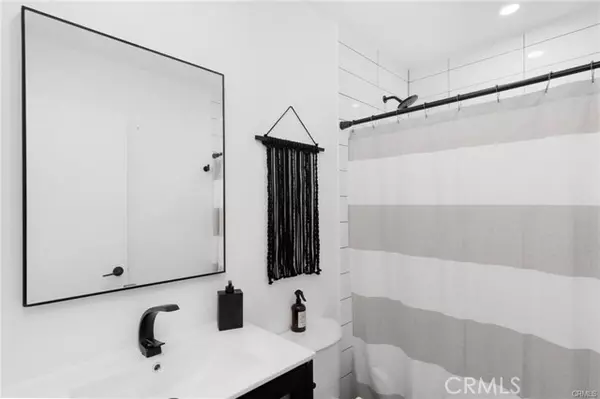 Palm Springs, CA 92262,2404 E Bellamy