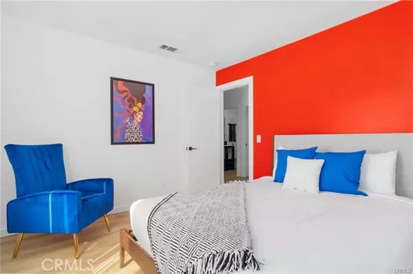 Palm Springs, CA 92262,2404 E Bellamy