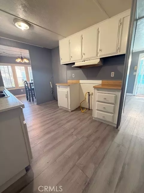 Covina, CA 91724,716 N Grand Ave #J4