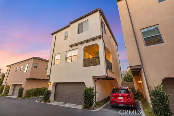 Irvine, CA 92618,214 Elkhorn