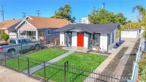 1335 W 68th, Los Angeles, CA 90044