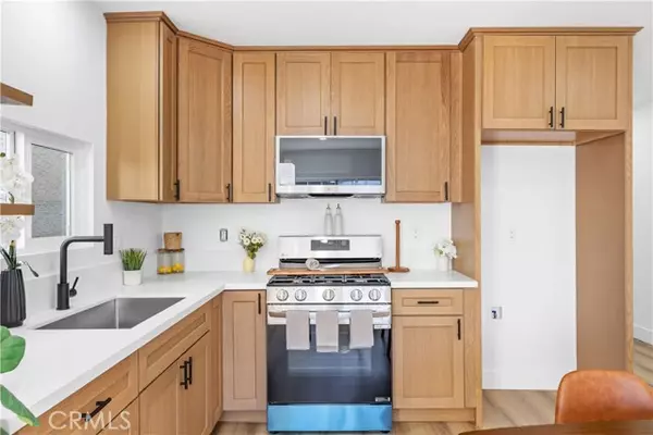 Los Angeles, CA 90044,9008 Baring Cross