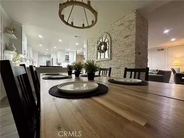 Downey, CA 90242,12280 Caladre