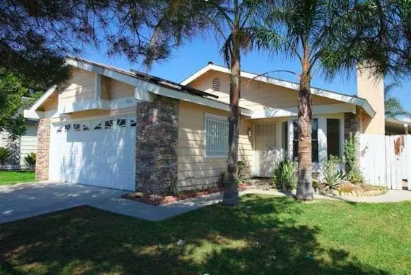 7861 Pinyon Avenue, Fontana, CA 92336